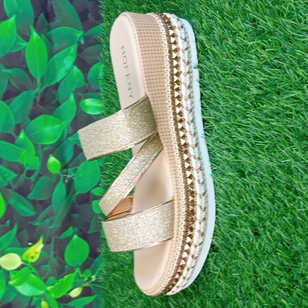 💩 Gold Glitter Women's Sandals - Picture 2 of 6